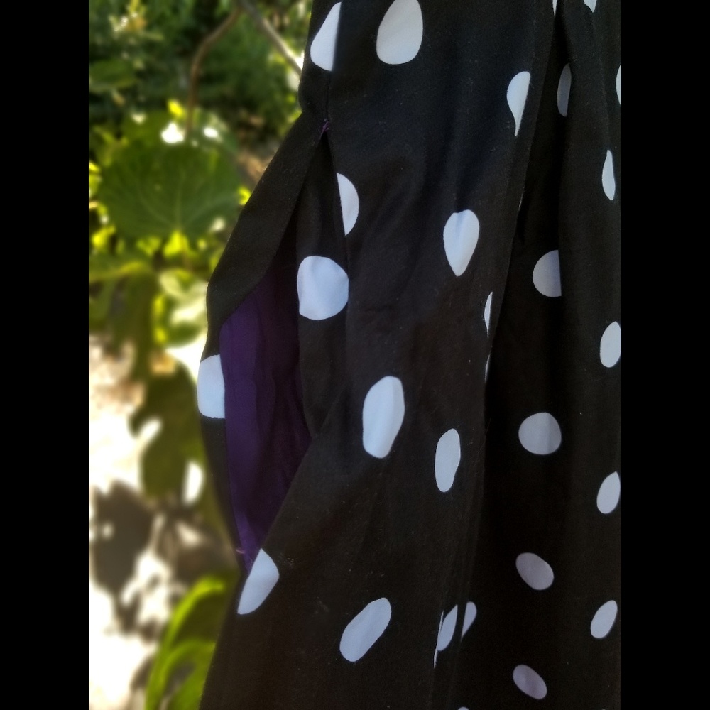 Dress: Black dress with white polka dots - Picture 5 of 7